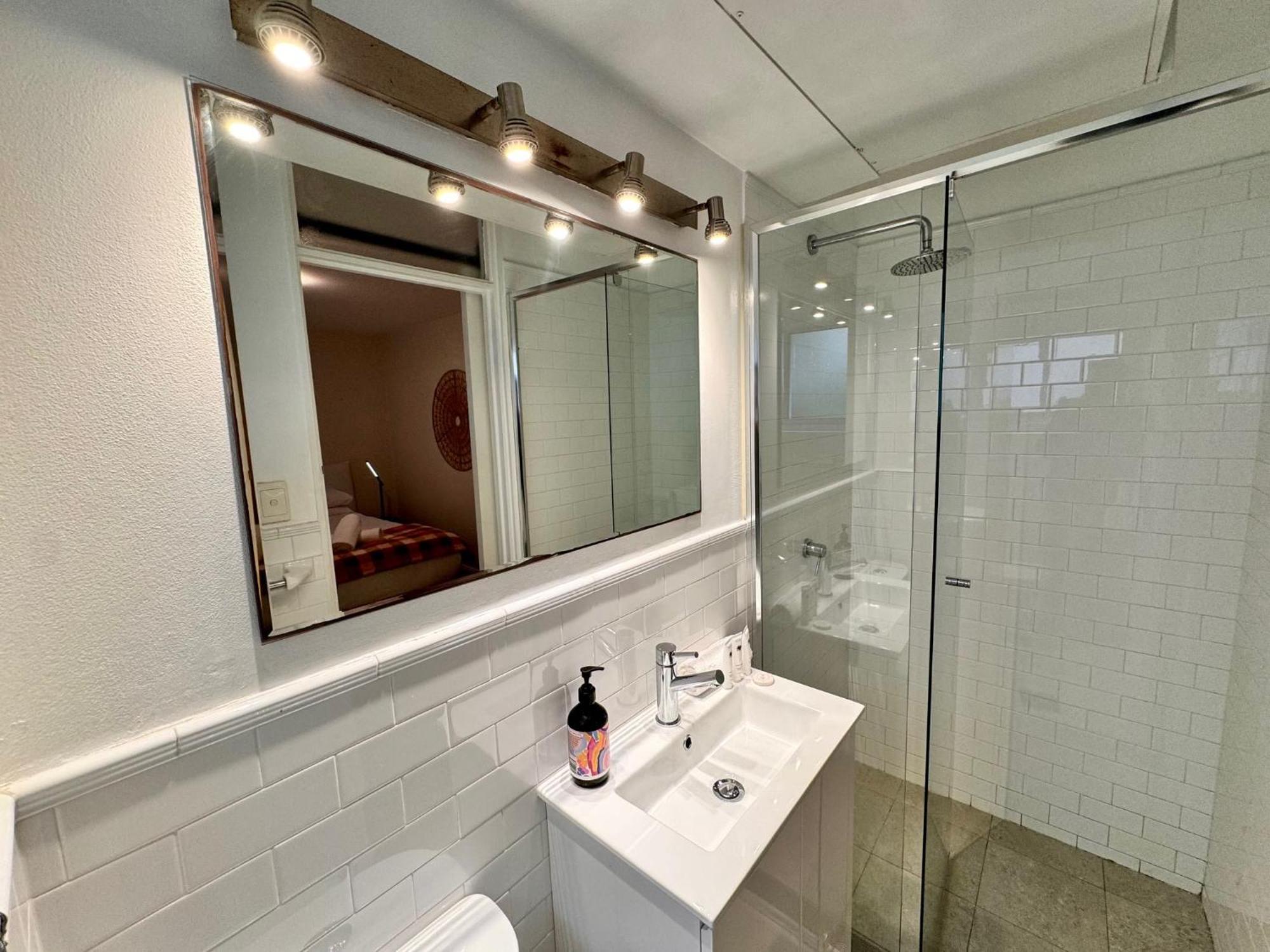 1 Bdrm Manly Beachside Apt With Parking Cité de Cité de Sydney Extérieur photo